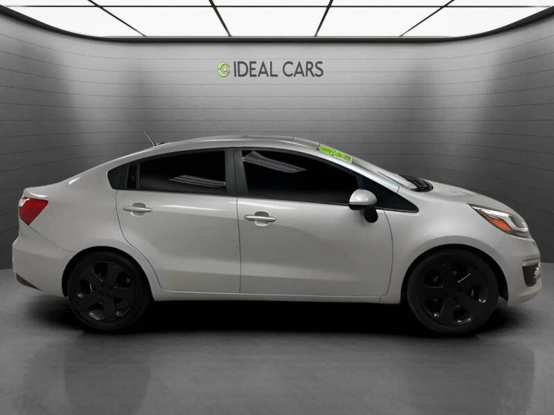 2016 Kia Rio SX