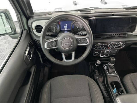 2024 Jeep Wrangler Sahara 4xe