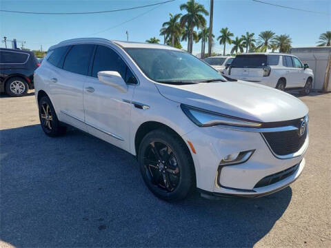 2023 Buick Enclave Essence