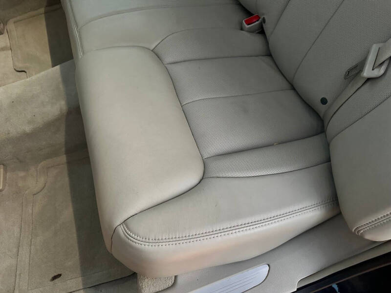 2009 Cadillac DTS Luxury 5-Passenger