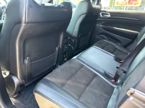 2019 Jeep Grand Cherokee Laredo