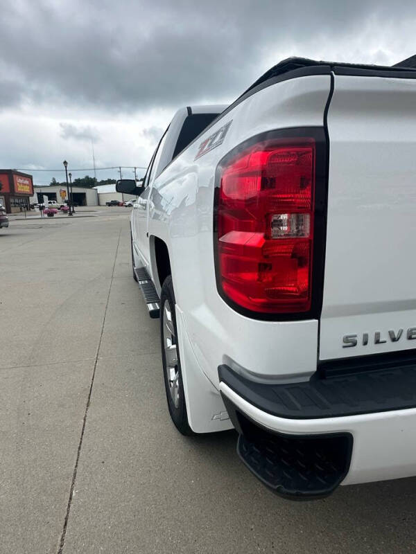 2016 Chevrolet Silverado 1500 LT Z71 photo 11