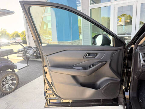 2025 Nissan Rogue S