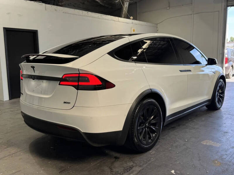 2016 Tesla Model X 90D