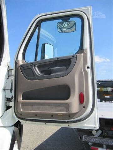 2014 Freightliner Cascadia