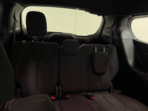 2020 Chrysler Pacifica Touring
