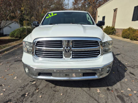 2017 RAM 1500 SLT