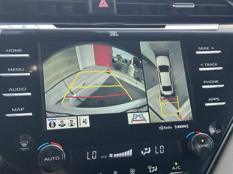 2019 Toyota Camry Hybrid XLE