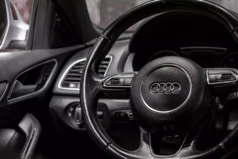 2016 Audi Q3 2.0T quattro Premium Plus