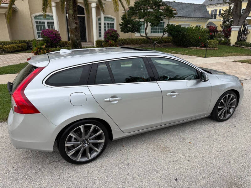 2015 Volvo V60 T5 Drive-E Platinum