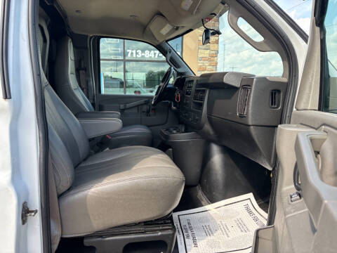 2020 Chevrolet Express 2500