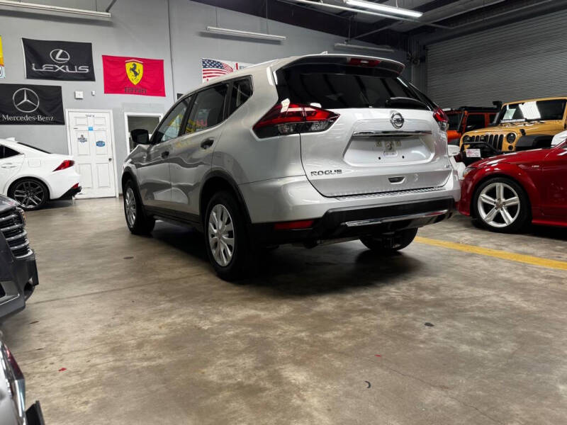 2020 Nissan Rogue S