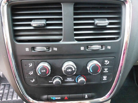 2016 Dodge Grand Caravan SE