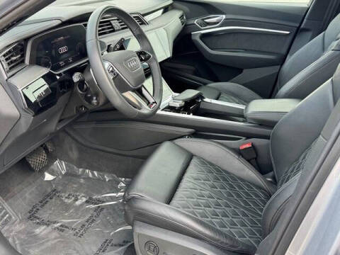 2023 Audi e-tron S quattro Premium Plus