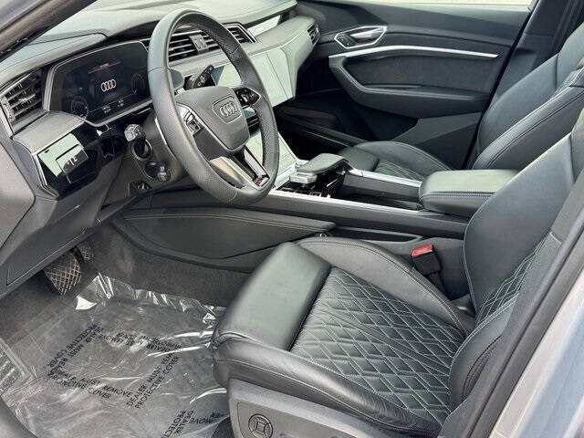 2023 Audi e-tron S quattro Premium Plus