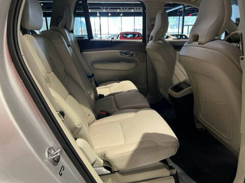 2022 Volvo XC90 T6 Inscription 7-Passenger
