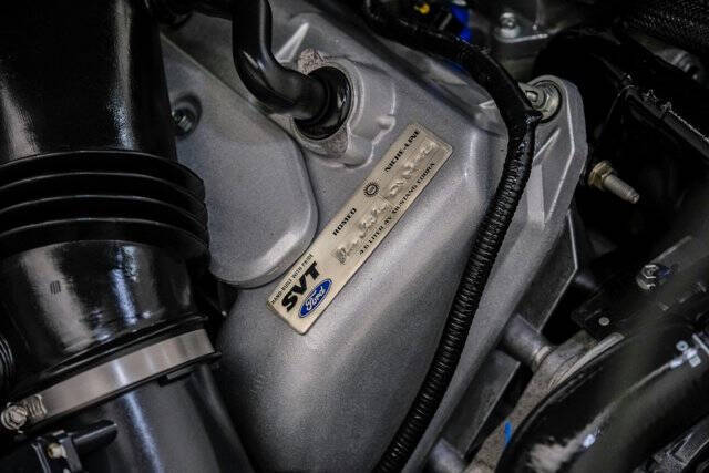 2004 Ford Mustang SVT Cobra