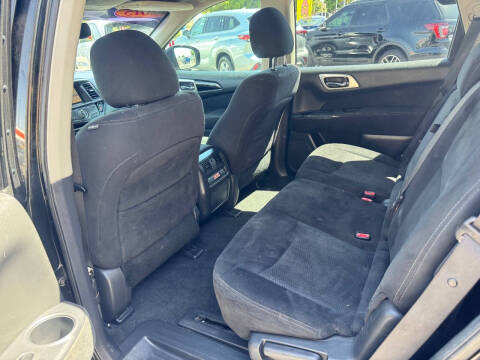 2015 Nissan Pathfinder SV