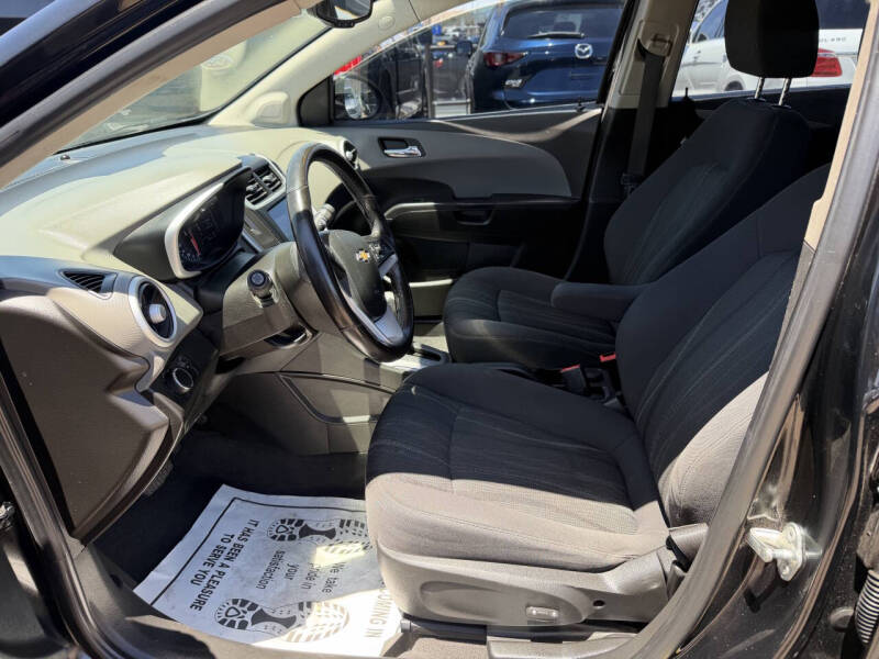 2017 Chevrolet Sonic LT Auto