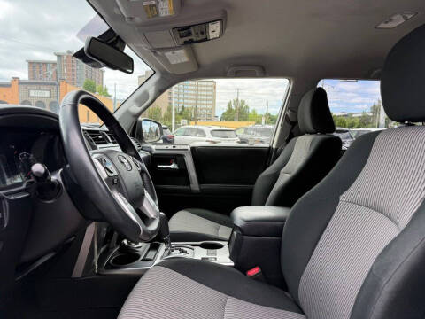 2020 Toyota 4Runner SR5