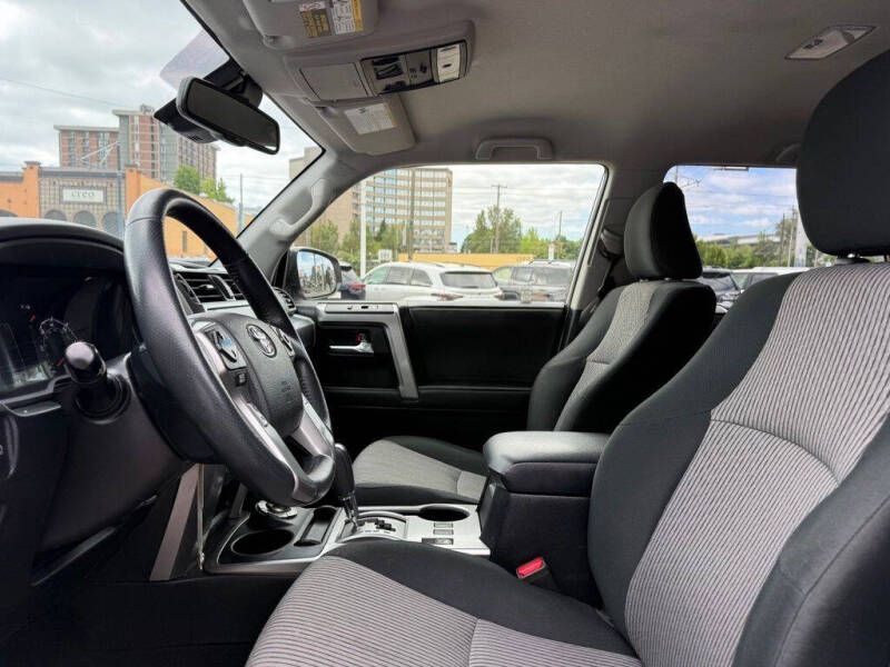 2020 Toyota 4Runner SR5