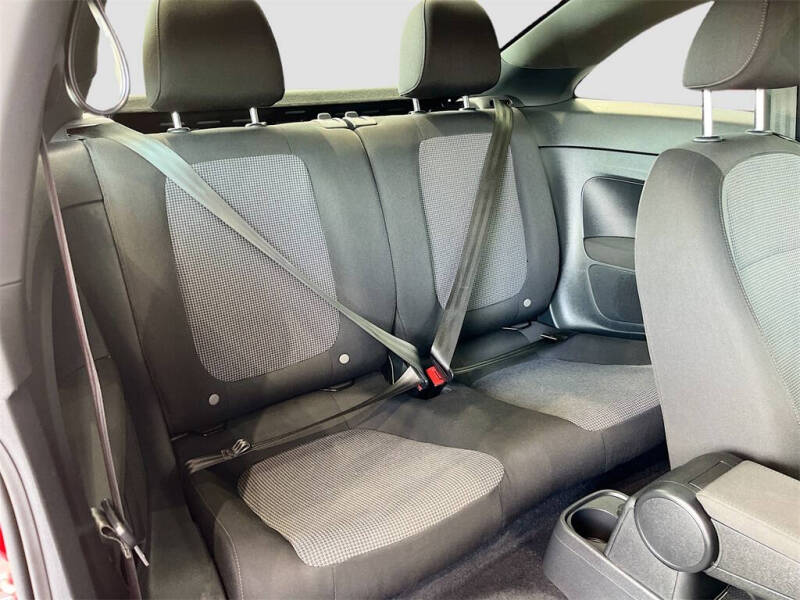 2019 Volkswagen Beetle 2.0T S