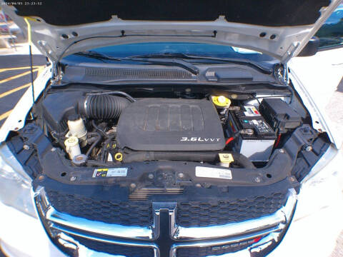 2013 Dodge Grand Caravan SE