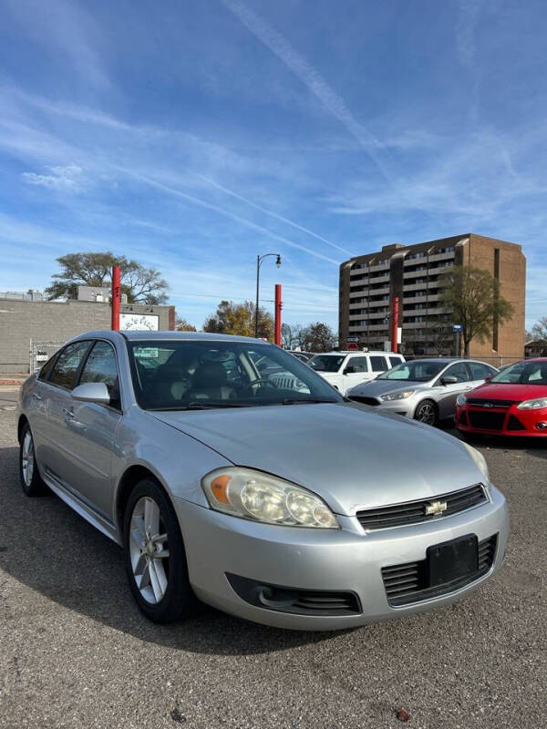 2009 Chevrolet Impala LTZ photo 2