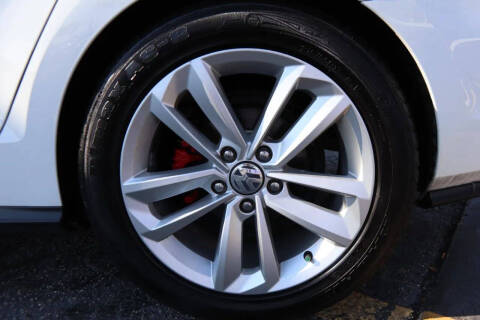 2017 Volkswagen Jetta 2.0T GLI