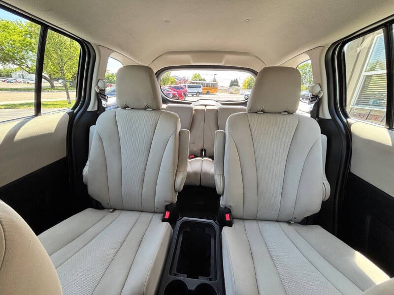 2014 Mazda MAZDA5 Sport