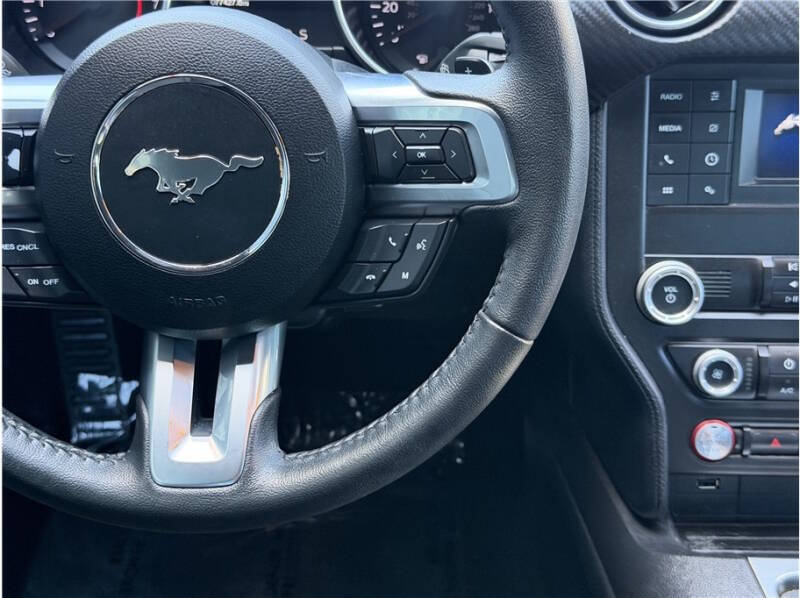 2020 Ford Mustang