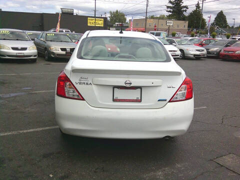 2012 Nissan Versa