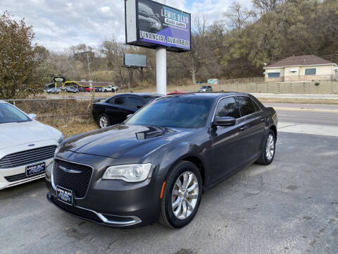 2016 Chrysler 300 Limited