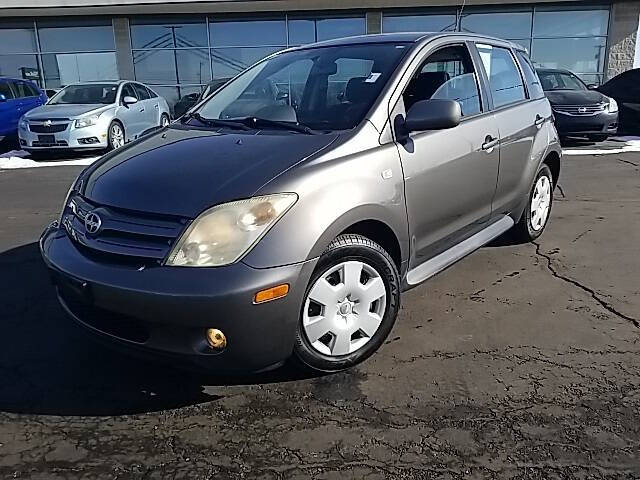 Used 2005 Scion xA Base with VIN JTKKT604950124533 for sale in Bellefontaine, OH