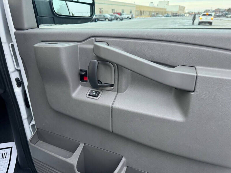 2019 Chevrolet Express 2500