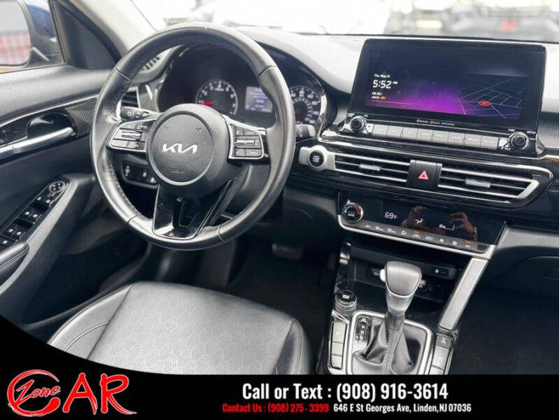 2023 Kia Seltos EX