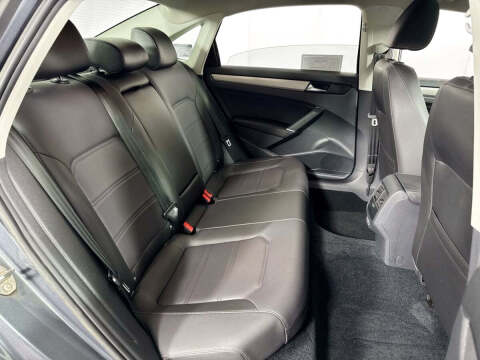 2022 Volkswagen Passat SE