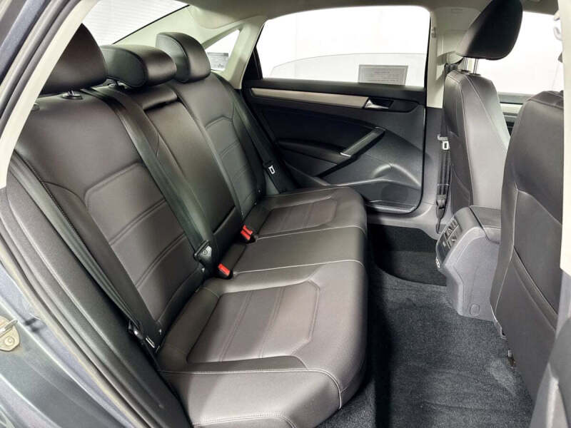 2022 Volkswagen Passat SE