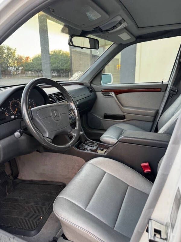 1995 Mercedes-Benz C-Class C 220