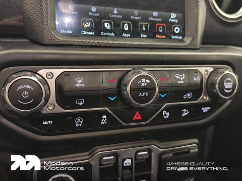 2020 Jeep Wrangler Unlimited Sahara Altitude