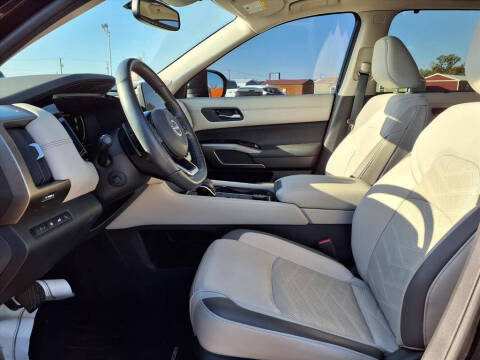 2022 Nissan Pathfinder Platinum