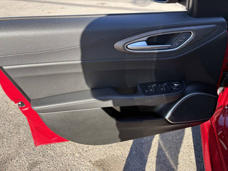 2017 Alfa Romeo Giulia Ti