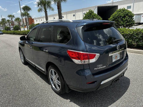 2013 Nissan Pathfinder Platinum