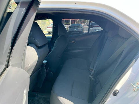 2025 Toyota Corolla Hatchback SE