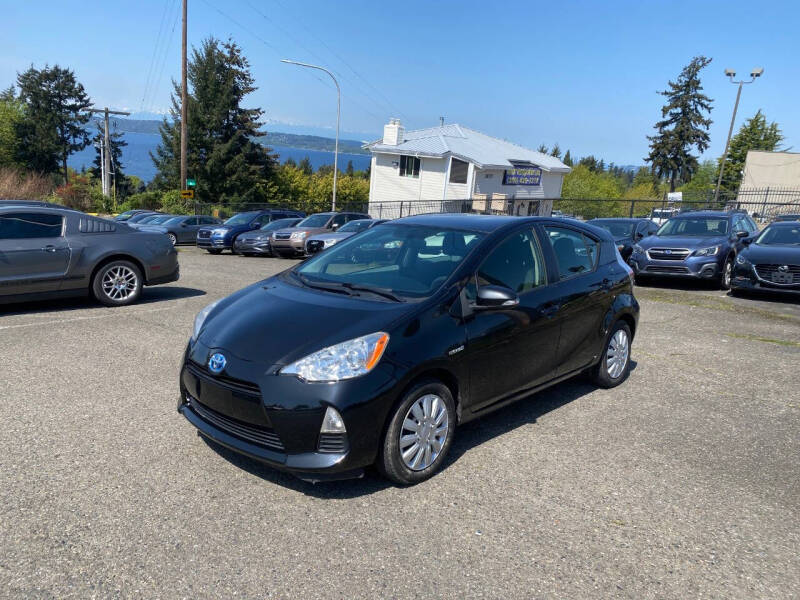 Used 2014 Toyota Prius c Two with VIN JTDKDTB35E1570342 for sale in Federal Way, WA