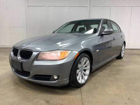 2011 BMW 3 Series for sale at PINGREE AUTO SALES INC in Crystal Lake IL