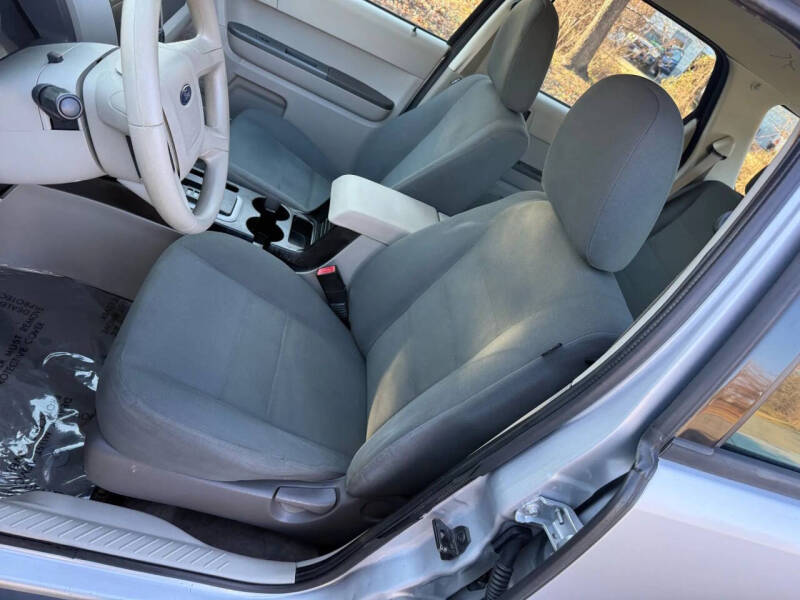 2011 Ford Escape XLS