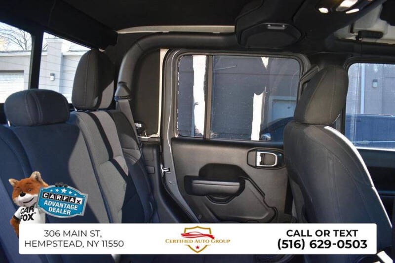 2022 Jeep Gladiator Willys