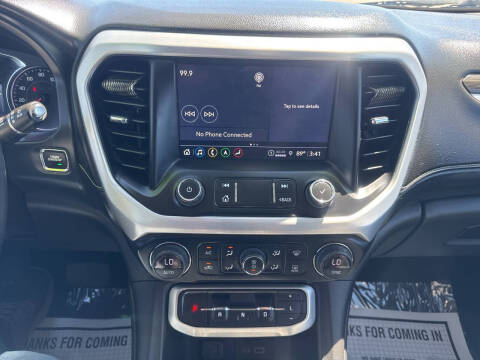 2023 GMC Acadia SLT