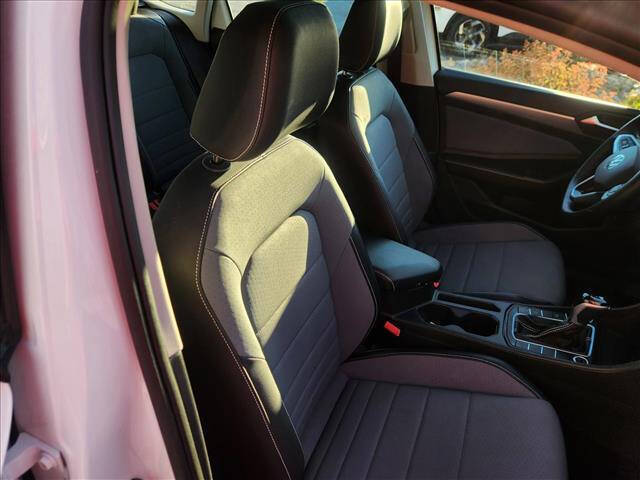 2025 Volkswagen Jetta SE